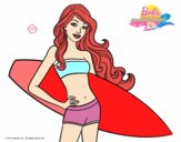 Barbie con tabla de surf