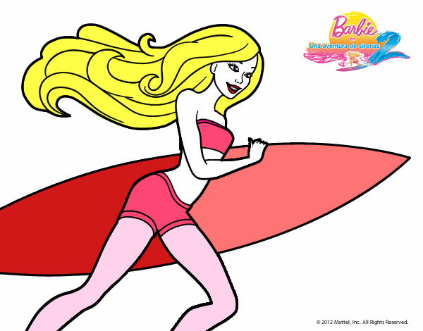 Barbie corre al agua