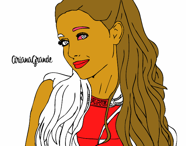 Ariana Grande con collar