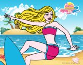 Barbie surfeando