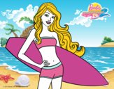 Barbie con tabla de surf