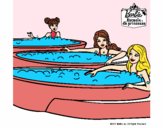 Barbie y sus amigas en el jacuzzi