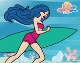 Barbie corre al agua