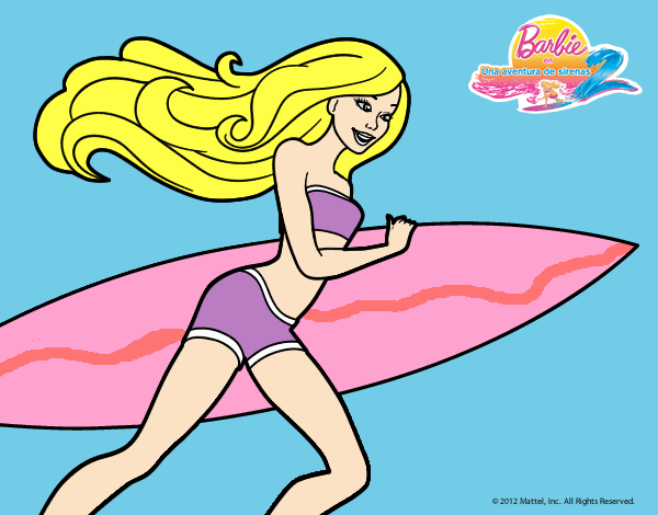 Barbie corre al agua