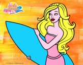 Barbie va a surfear