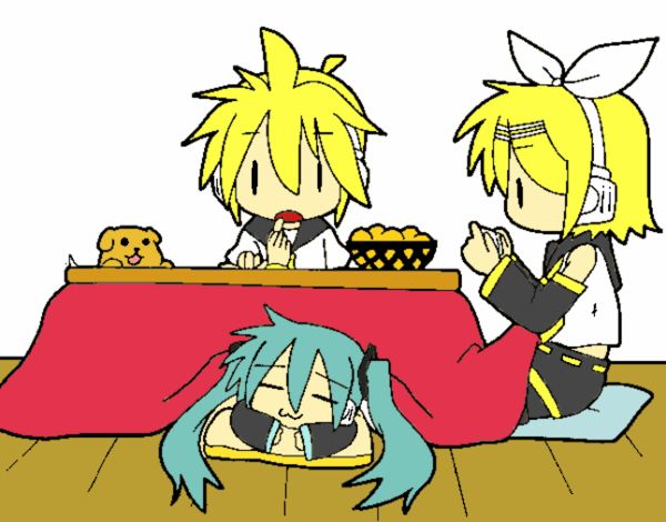 Miku, Rin y Len desayunando