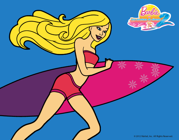 Barbie corre al agua