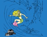 Barbie practicando surf