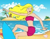 Barbie surfeando