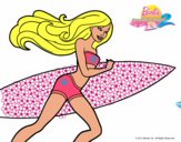 Barbie corre al agua