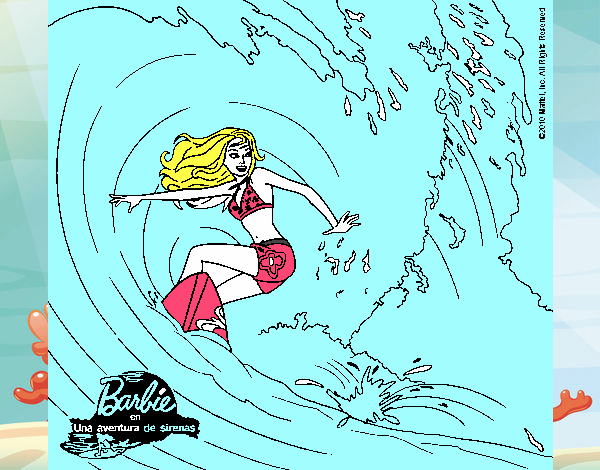 Barbie practicando surf