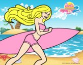 Barbie corre al agua