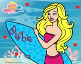 Barbie va a surfear