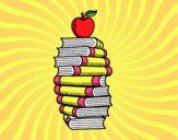 Libros y manzana