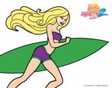 Barbie corre al agua