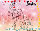 Barbie paseando a su mascota