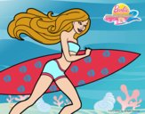 Barbie corre al agua