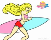 Barbie corre al agua