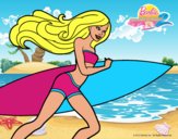 Barbie corre al agua