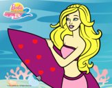 Barbie va a surfear