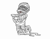 Niño disfrazado de momia