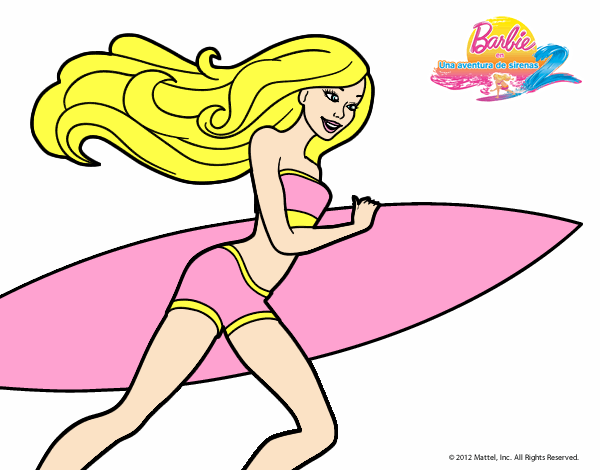 Barbie corre al agua