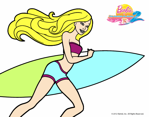 Barbie corre al agua