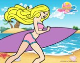 Barbie corre al agua