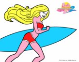 Barbie corre al agua