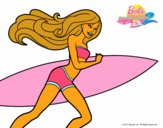 Barbie corre al agua