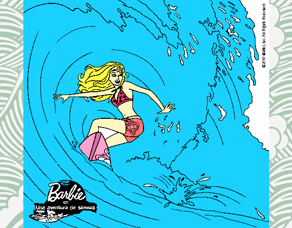 Barbie practicando surf