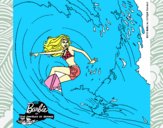 Barbie practicando surf