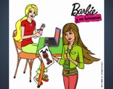 Barbie y su hermana merendando