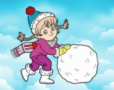 Niña con gran bola de nieve