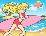 Barbie corre al agua