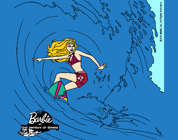 Barbie practicando surf