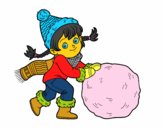 Niña con gran bola de nieve