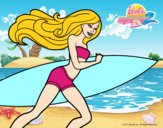 Barbie corre al agua