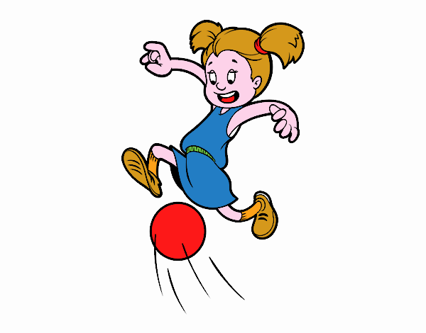 una niña jugando futbol