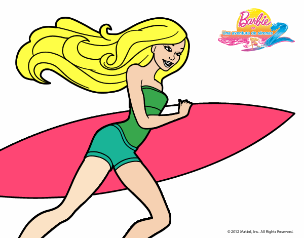 Barbie corre al agua