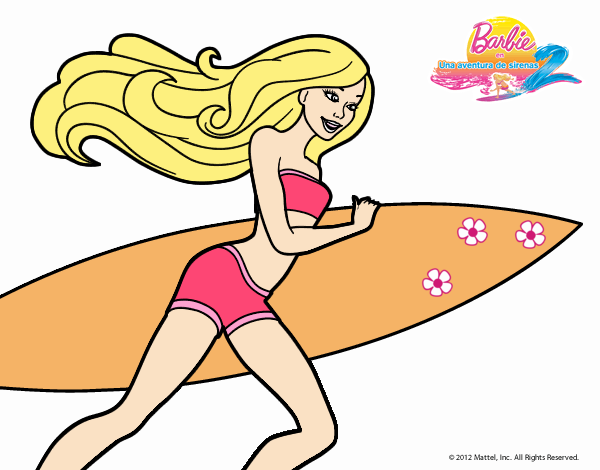 Barbie corre al agua