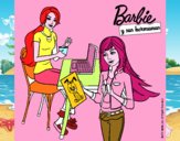 Barbie y su hermana merendando