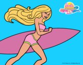 Barbie corre al agua