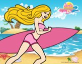 Barbie corre al agua