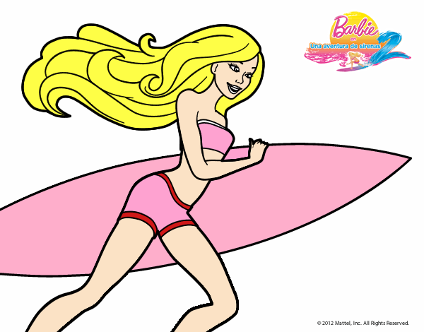 Barbie corre al agua