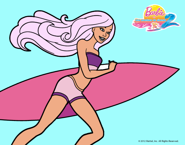 Barbie corre al agua