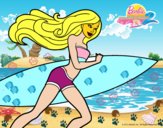 Barbie corre al agua