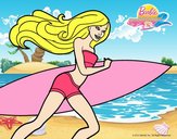 Barbie corre al agua