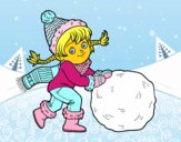 Niña con gran bola de nieve