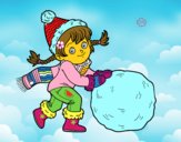 Niña con gran bola de nieve